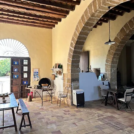 Baglio Spano - Antiche Dimore Di Sicilia Bed & Breakfast 3*