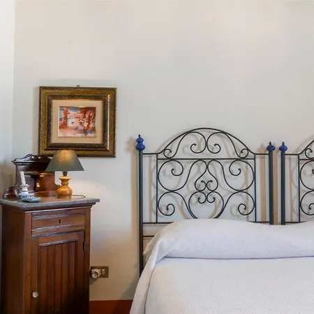 西西里岛老房子 - 巴格里奥斯帕诺乡村民宿 4* 彼得罗西诺