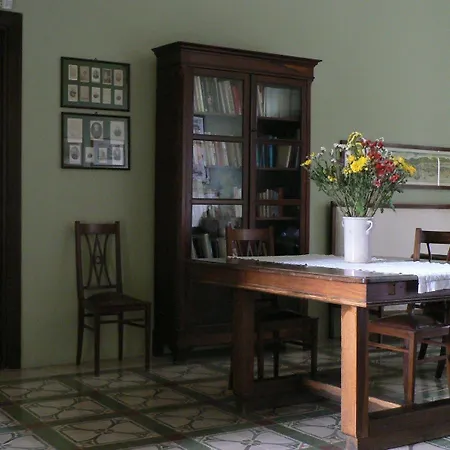 西西里岛老房子 - 巴格里奥斯帕诺乡村民宿 4* 彼得罗西诺